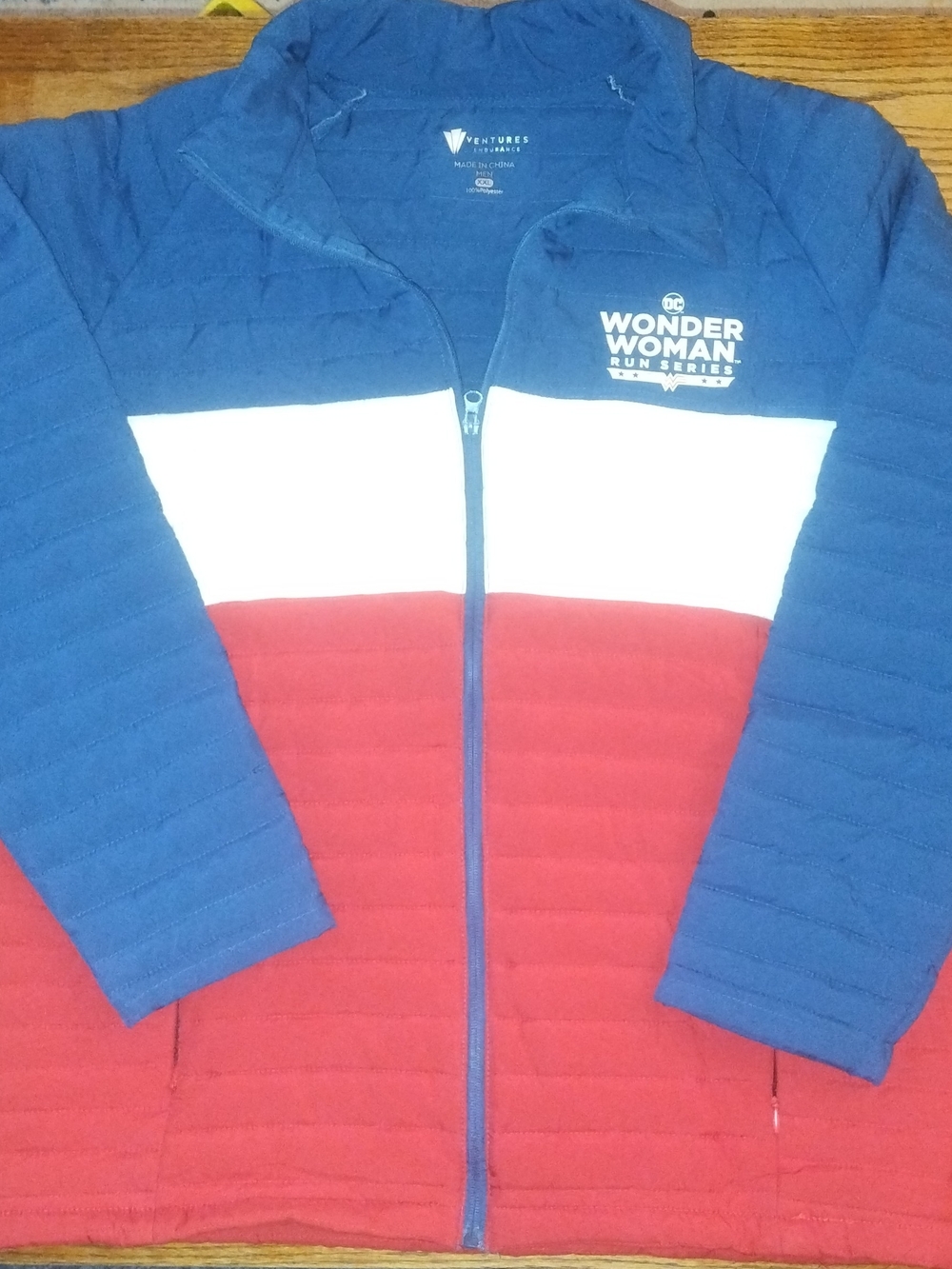 Venture Endurance DC Wonder Woman Run Series Mens XXL Puffer Jacket